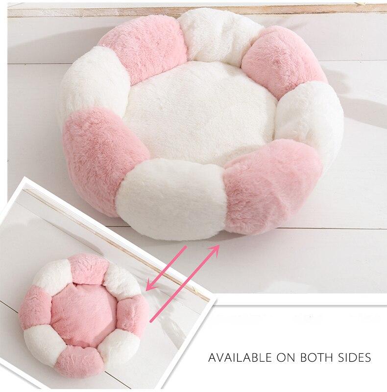 DOG BED - FLOWER SHAPE